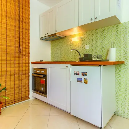 Filipovic, 3 Min Walk To The * سبليت