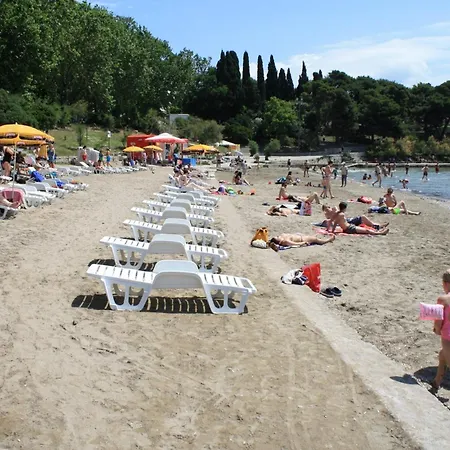 Filipovic, 3 Min Walk To The Split